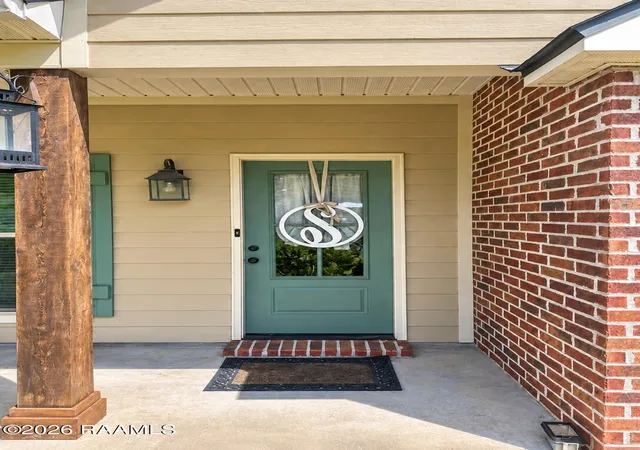 Photo 2 of Single family home for sale at 401 Southeastern Ave, Rayne, LA 70578 | MLS# 2600008423 | Listing updated on 2026-09-09