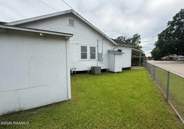 Photo 2 of Sale Pending at 212 Madison St, Lafayette, LA 70501 | MLS# 2600008204 | Listing updated on 2026-09-20