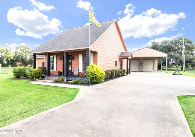 Photo 2 of Single family home for sale at 3135 Grand Point Hwy, Breaux Bridge, LA 70517 | MLS# 2600008554 | Listing updated on 2026-09-11