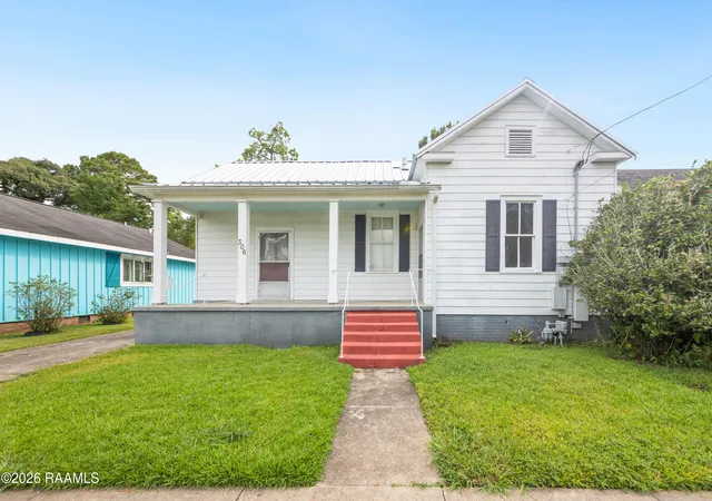 Photo 1 of Sale Pending at 306 S Sterling St, Lafayette, LA 70501 | MLS# 2600008209 | Listing updated on 2026-09-09