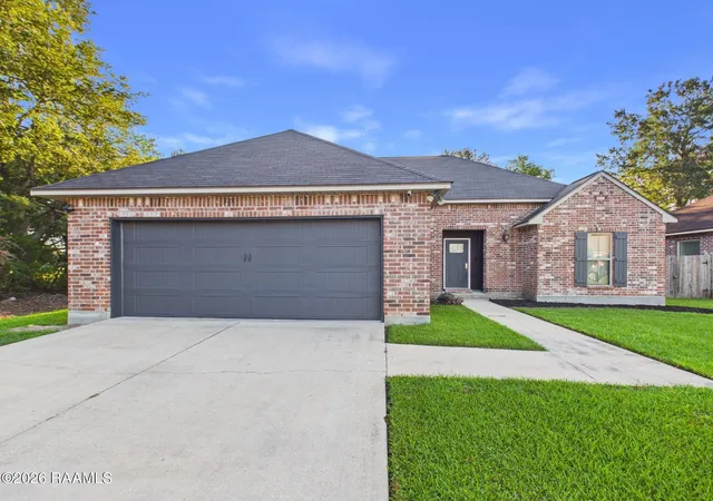 Photo 3 of Single family home for sale at 908 Pelican Ridge Cvs, Carencro, LA 70520 | MLS# 2600008767 | Listing updated on 2026-09-18