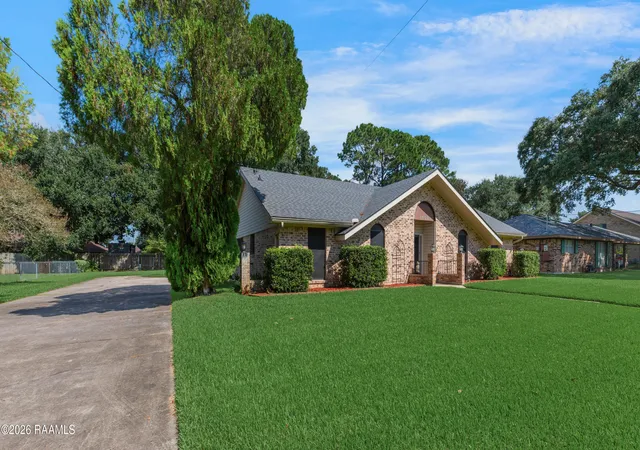 Photo 2 of Single family home for sale at 1608 Walnut St, New Iberia, LA 70560 | MLS# 2600007986 | Listing updated on 2026-09-01