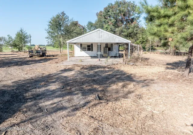 Photo 3 of Sale Pending at 1053 Regis Lagrange Rd, Arnaudville, LA 70512 | MLS# 2600009437 | Listing updated on 2026-10-14