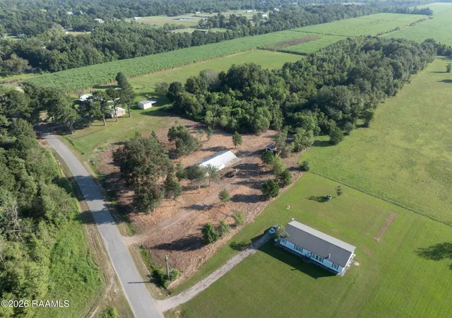 Photo 3 of Sale Pending at 1053 Regis Lagrange Rd, Arnaudville, LA 70512 | MLS# 2600009437 | Listing updated on 2026-10-14