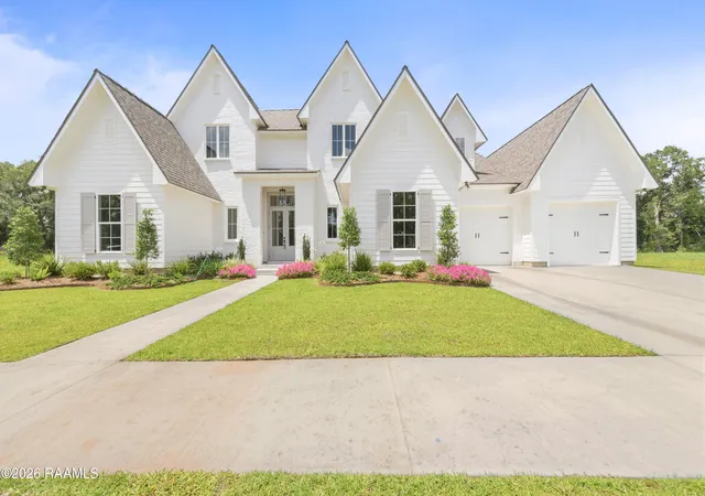 Photo 2 of Single family home for sale at 117 Leaning Oak Dr, Lafayette, LA 70508 | MLS# 2600002297 | Listing updated on 2026-09-21