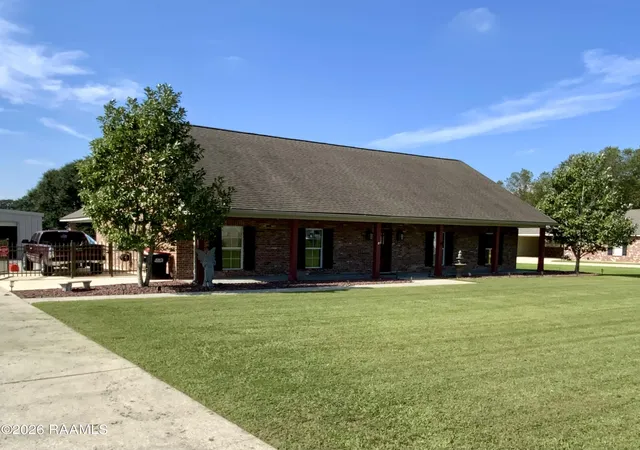 Photo 3 of Single family home for sale at 246 E Musique Rd, Carencro, LA 70520 | MLS# 2600008479 | Listing updated on 2026-09-18