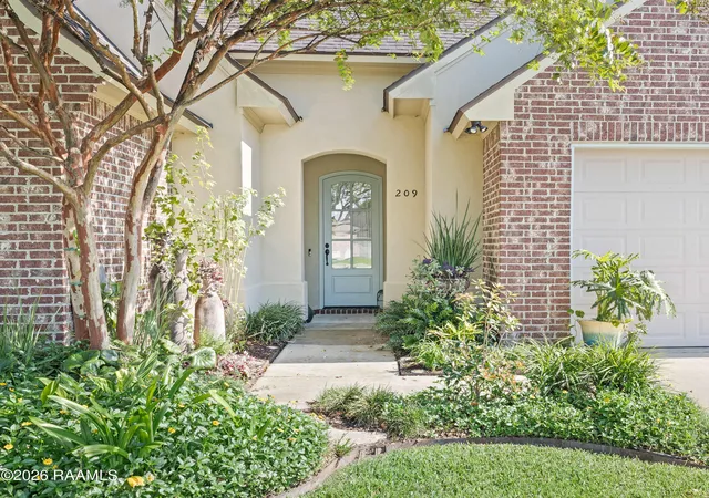 Photo 2 of Single family home for sale at 209 Grassland Ave, Lafayette, LA 70508 | MLS# 2600008545 | Listing updated on 2026-09-11