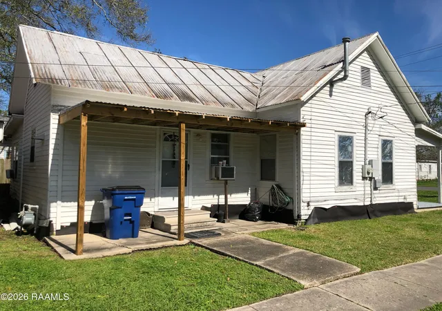Photo 1 of Single family home for sale at 803 N Avenue E, Crowley, LA 70526 | MLS# 2600008528 | Listing updated on 2026-09-12