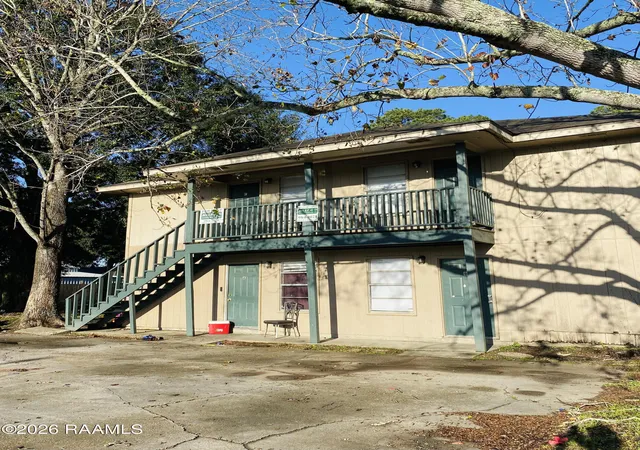 Photo 1 of Sale Pending at 426 Vieux Orleans Cir, Lafayette, LA 70508 | MLS# 2600008490 | Listing updated on 2026-09-10