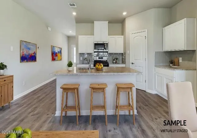 Photo 4 of Sale Pending at 1510 Ashland Ridge, New Iberia, LA 70560 | MLS# 2600005114 | Listing updated on 2026-09-02
