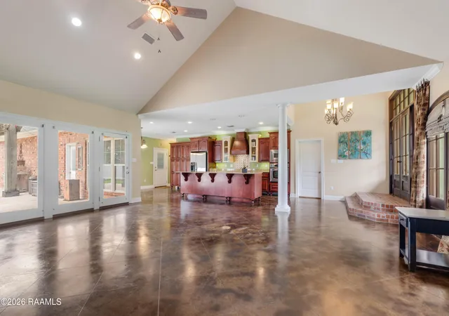 Photo 3 of Single family home for sale at 7280 Main Hwy, Saint Martinville, LA 70582 | MLS# 2600007606 | Listing updated on 2026-09-06