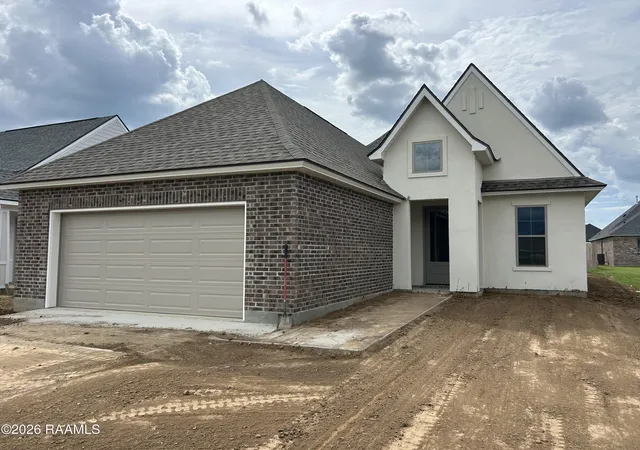 Photo 2 of Single family home for sale at 203 Carreras Ln, Maurice, LA 70555 | MLS# 2600007955 | Listing updated on 2026-09-10
