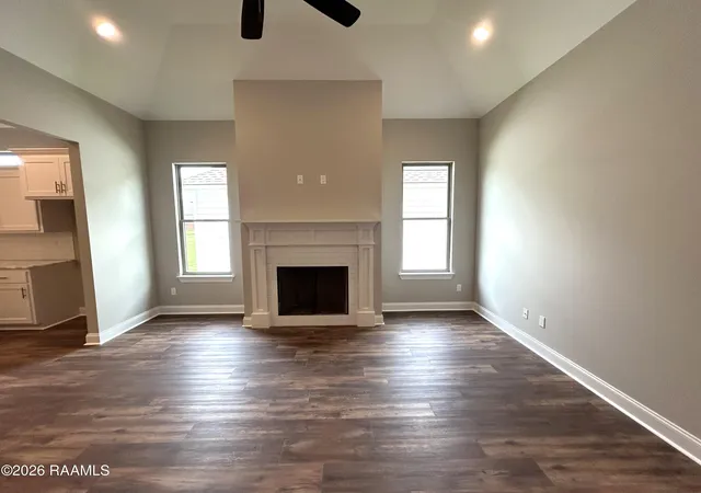 Photo 3 of Single family home for sale at 203 Carreras Ln, Maurice, LA 70555 | MLS# 2600007955 | Listing updated on 2026-09-10