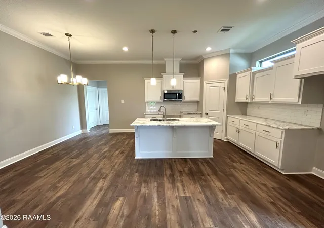 Photo 4 of Single family home for sale at 203 Carreras Ln, Maurice, LA 70555 | MLS# 2600007955 | Listing updated on 2026-09-10