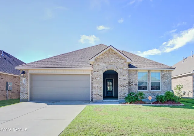 Photo 1 of Single family home for sale at 315 Crowne Parc Dr, Opelousas, LA 70570 | MLS# 2600008289 | Listing updated on 2026-09-10