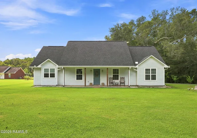 Photo 1 of Single family home for sale at 1187 Babineaux Rd, Jennings, LA 70546 | MLS# 2600008529 | Listing updated on 2026-09-11
