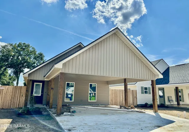 Photo 3 of Single family home for sale at 209 Camerons Cvs Dr, Carencro, LA 70520 | MLS# 2600009162 | Listing updated on 2026-09-30