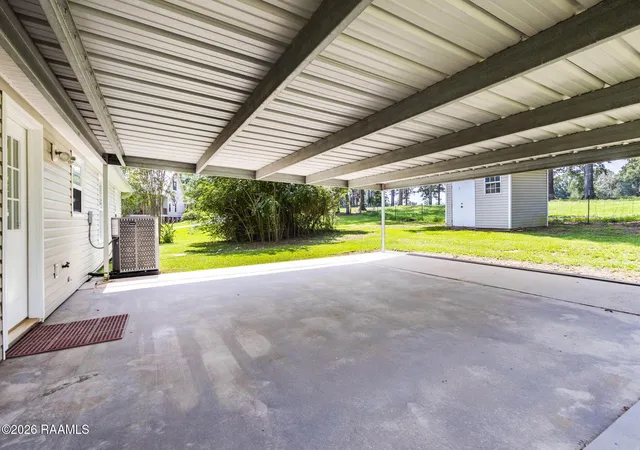 Photo 3 of Single family home for sale at 32 Hidden Hills Lake Rd, Arnaudville, LA 70512 | MLS# 2600008514 | Listing updated on 2026-09-11