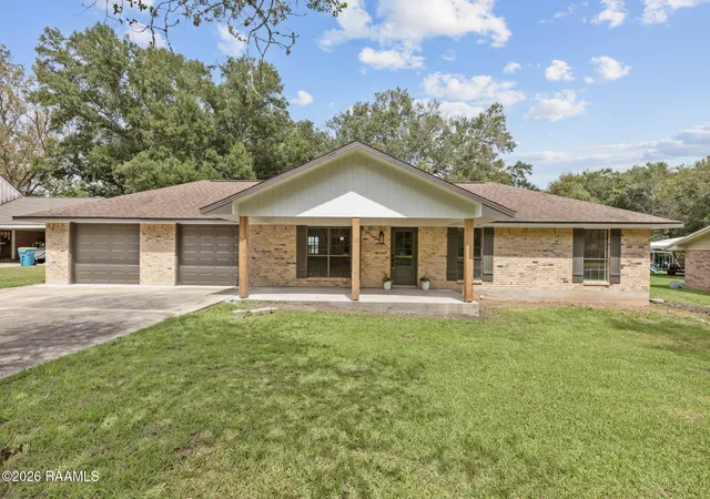 Photo 1 of Single family home for sale at 1071 Lynn Romero Dr, Breaux Bridge, LA 70517 | MLS# 2600007318 | Listing updated on 2026-09-08