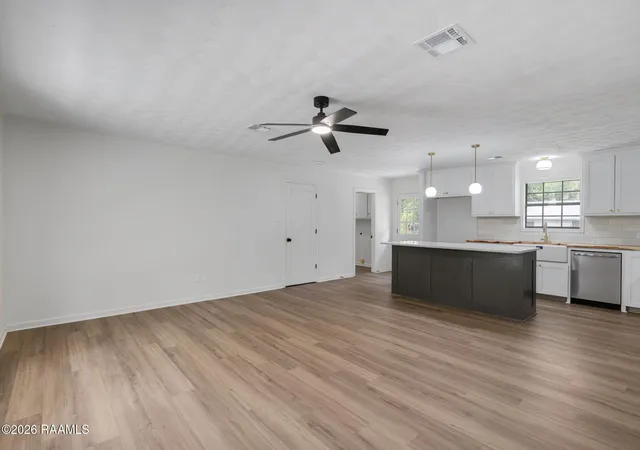 Photo 3 of Single family home for sale at 1071 Lynn Romero Dr, Breaux Bridge, LA 70517 | MLS# 2600007318 | Listing updated on 2026-09-08