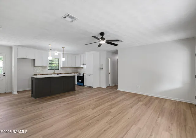 Photo 4 of Single family home for sale at 1071 Lynn Romero Dr, Breaux Bridge, LA 70517 | MLS# 2600007318 | Listing updated on 2026-09-08