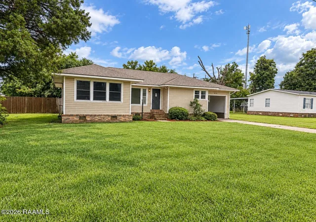 Photo 2 of Single family home for sale at 616 E Putnam St, Erath, LA 70533 | MLS# 2600008544 | Listing updated on 2026-09-11