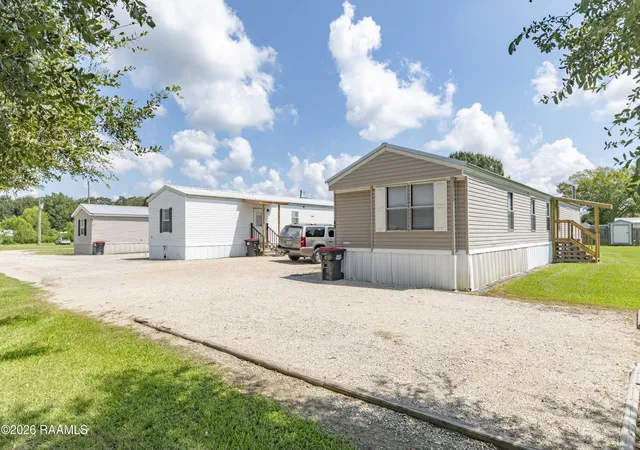 Photo 2 of Manufactured home for sale at 123 Arista Dr, Carencro, LA 70520 | MLS# 2600008185 | Listing updated on 2026-09-09