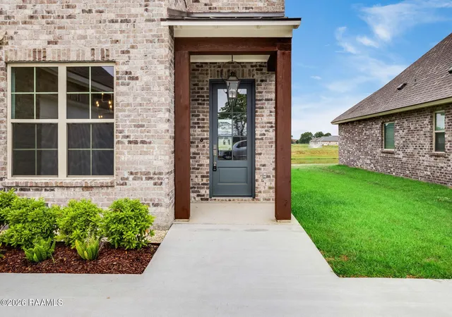 Photo 3 of Single family home for sale at 308 Sweet Harvest Rd, Youngsville, LA 70592 | MLS# 2500004487 | Listing updated on 2026-09-08