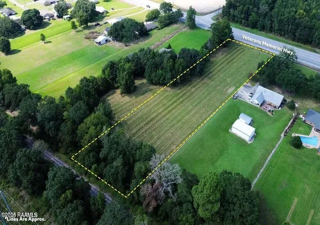 Photo 11 of Land for sale at 000 Veterans Memorial, Abbeville, LA 70510 | MLS# 2600008430 | Listing updated on 2026-09-08
