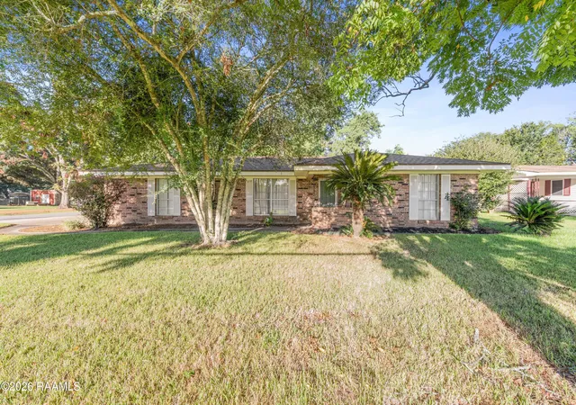 Photo 1 of Single family home for sale at 112 1st Street, Broussard, LA 70518 | MLS# 2600008669 | Listing updated on 2026-10-20