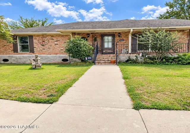 Photo 2 of Single family home for sale at 110 S Tanglewood Dr, Eunice, LA 70535 | MLS# 2600008500 | Listing updated on 2026-09-10