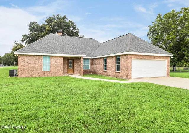 Photo 3 of Single family home for sale at 201 Ramsey Dr, Carencro, LA 70520 | MLS# 2600005065 | Listing updated on 2026-09-04