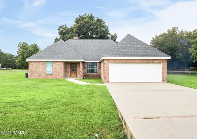 Photo 4 of Single family home for sale at 201 Ramsey Dr, Carencro, LA 70520 | MLS# 2600005065 | Listing updated on 2026-09-04