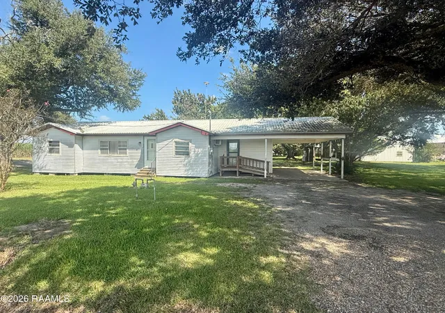 Photo 1 of Single family home for sale at 6718 Gondron Rd, New Iberia, LA 70563 | MLS# 2600008945 | Listing updated on 2026-09-23