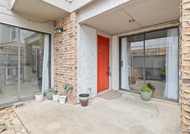 Photo 4 of Condo for sale at 1304 E Bayou Pkwy #5b, Lafayette, LA 70508 | MLS# 2600007968 | Listing updated on 2026-09-08