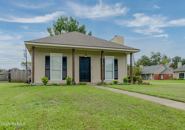 Photo 1 of Single family home for sale at 17510 Nine Oaks Ave, Baton Rouge, LA 70817 | MLS# 2600008401 | Listing updated on 2026-09-24