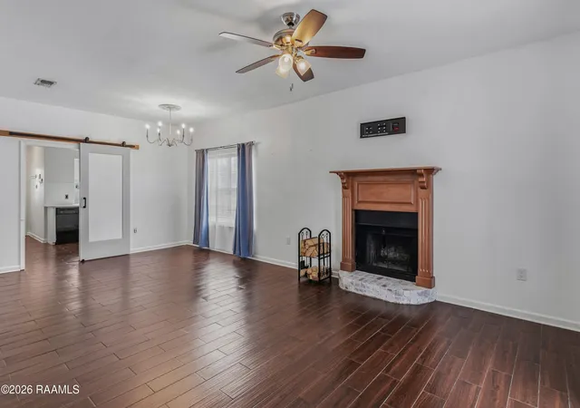 Photo 4 of Single family home for sale at 17510 Nine Oaks Ave, Baton Rouge, LA 70817 | MLS# 2600008401 | Listing updated on 2026-09-24