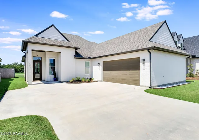 Photo 1 of Single family home for sale at 103 Queen Palm Cir, Youngsville, LA 70592 | MLS# 2600008376 | Listing updated on 2026-09-10
