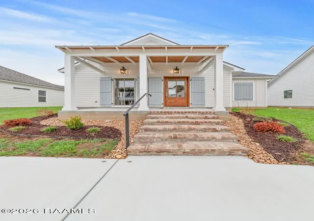 Photo 1 of Sale Pending at 410 Rue Gambetta, Lafayette, LA 70507 | MLS# 2600005450 | Listing updated on 2026-09-13