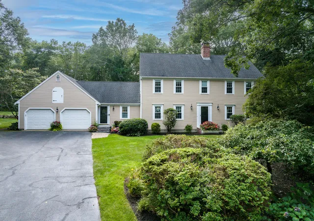Photo 1 of Single family home for sale at 7 Harpers Holw, East Sandwich, MA 02537 | MLS# 22604653 | Listing updated on 2026-10-04