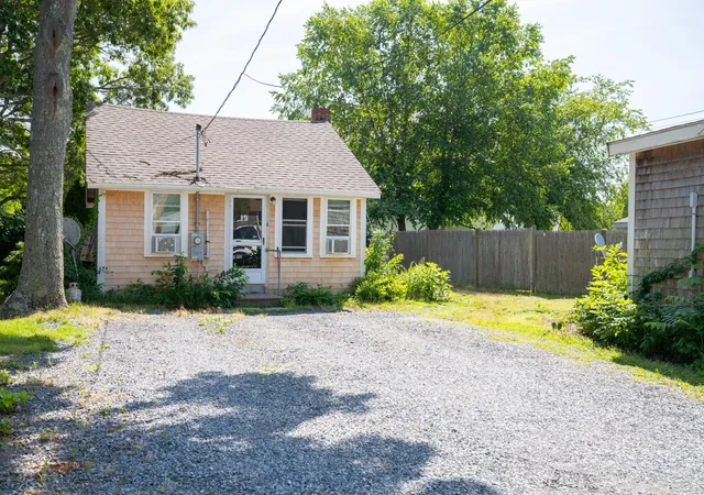 Photo 4 of Multi family home for sale at 8 Bliscott Ave, South Yarmouth, MA 02664 | MLS# 22604385 | Listing updated on 2026-09-02