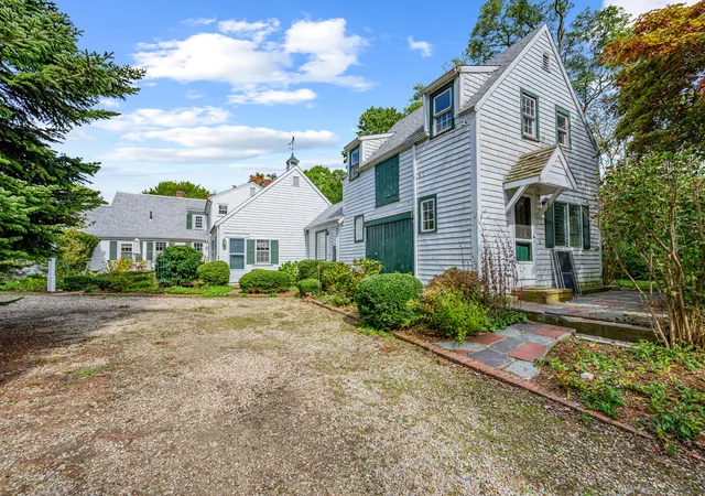 Photo 3 of Single family home for sale at 2939 Main St, Barnstable, MA 02630 | MLS# 22605069 | Listing updated on 2026-10-25