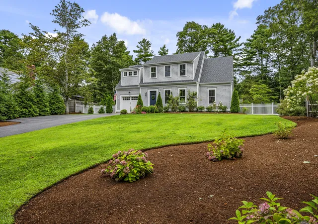 Photo 1 of Single family home for sale at 20 Wedgewood Dr, Centerville, MA 02632 | MLS# 22604200 | Listing updated on 2026-10-04