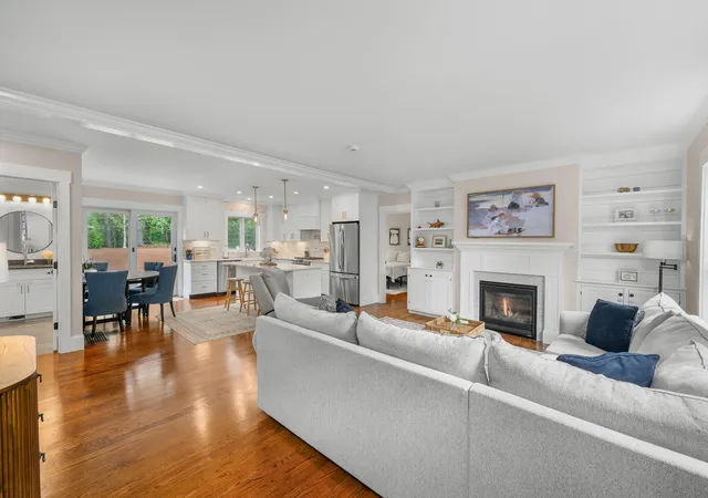 Photo 2 of Single family home for sale at 20 Wedgewood Dr, Centerville, MA 02632 | MLS# 22604200 | Listing updated on 2026-10-04