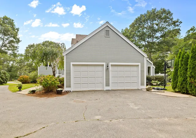 Photo 3 of Single family home for sale at 264 Hill And Plain Rd, East Falmouth, MA 02536 | MLS# 22604279 | Listing updated on 2026-10-25