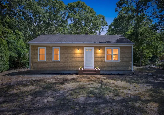 Photo 1 of Single family home for sale at 123 Elain Ave, East Falmouth, MA 02536 | MLS# 22604332 | Listing updated on 2026-10-06