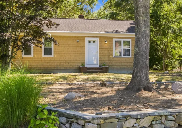 Photo 2 of Single family home for sale at 123 Elain Ave, East Falmouth, MA 02536 | MLS# 22604332 | Listing updated on 2026-10-06