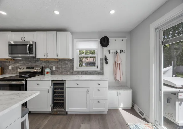Photo 4 of Single family home for sale at 29 Race Ln, Sandwich, MA 02563 | MLS# 22604379 | Listing updated on 2026-09-20