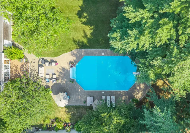 Photo 3 of Single family home for sale at 30 Fairview Ln, Plymouth, MA 02360 | MLS# 22604402 | Listing updated on 2026-09-14
