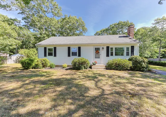Photo 3 of Sale Pending at 124 Starlight Dr, Marstons Mills, MA 02648 | MLS# 22604714 | Listing updated on 2026-10-28